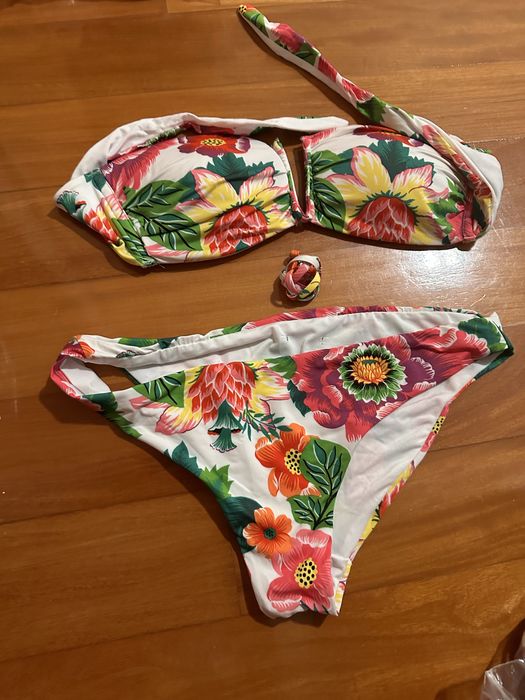 Vendo varios bikinis- 10 euros cada um