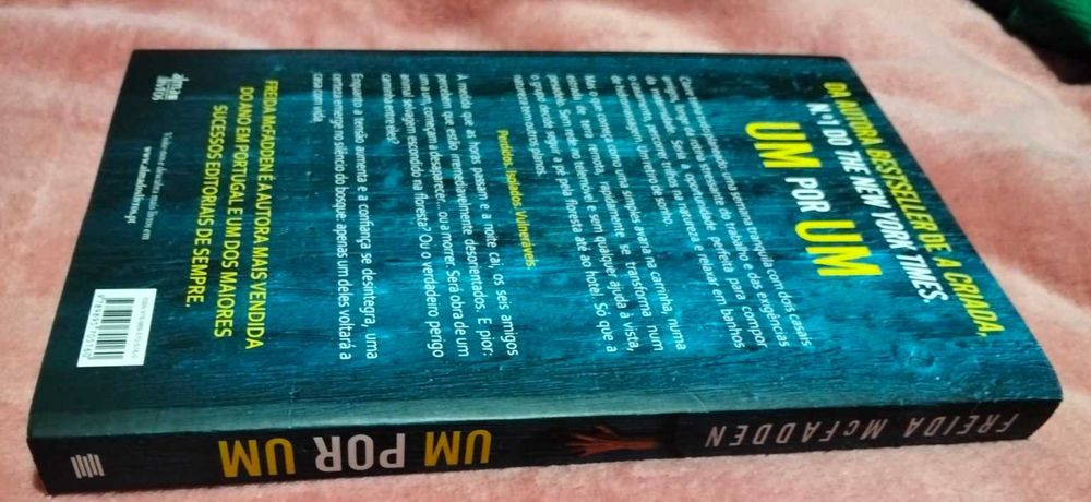 Um por um, Freida McFadden