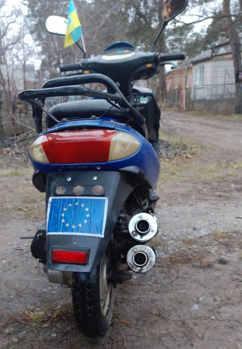 Пропоную вашій увазі скутер DEFLANT DT50Q-4-VLL