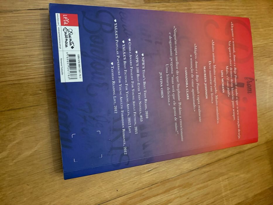 Anna e o beijo francês - Stephanie Perkins (Como Novo)