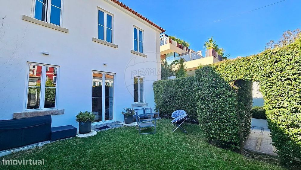 Moradia T5 para venda