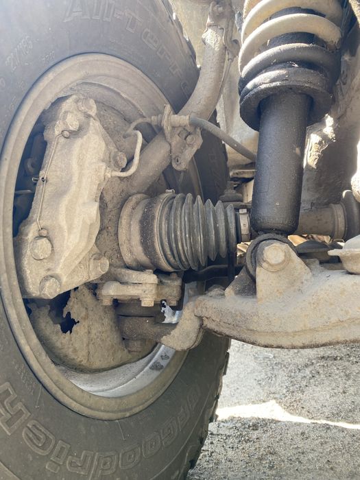 Передняя подвеска Toyota Land Cruiser 90