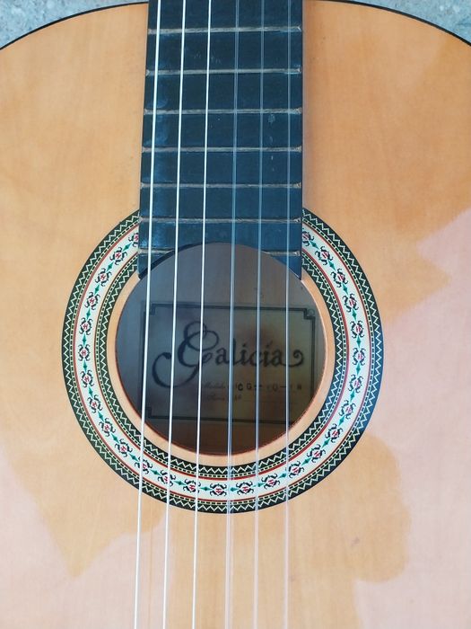 Viola classica como nova