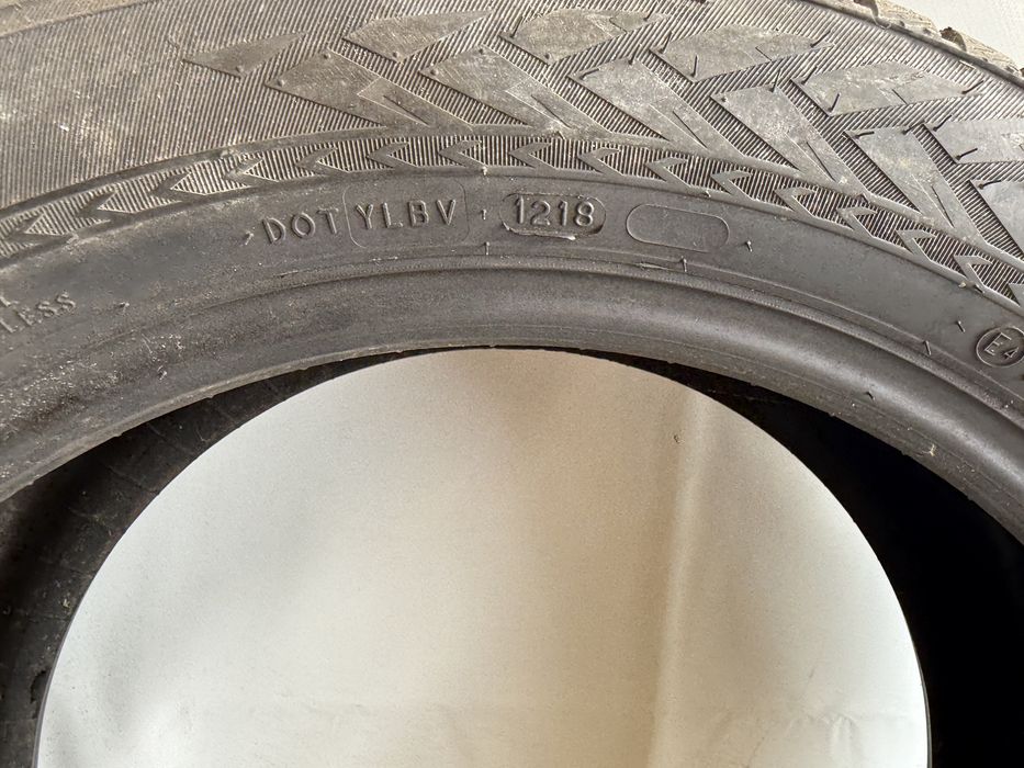 235/50/18 Nokian Weatherproof suv 101V 2018R (166)