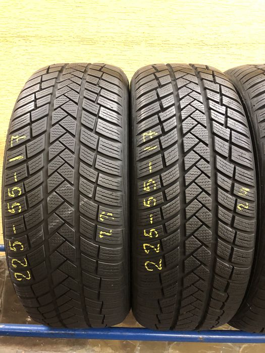 Зимові шини 225/55 R17 VREDESTEIN