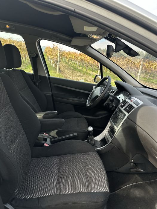 Peugeot 307 SW 1.6HDI NAVTEQ 7 Lugares