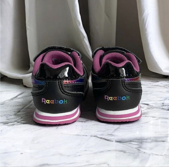 Кросівки Reebok оригінал які блимають для дівчинки