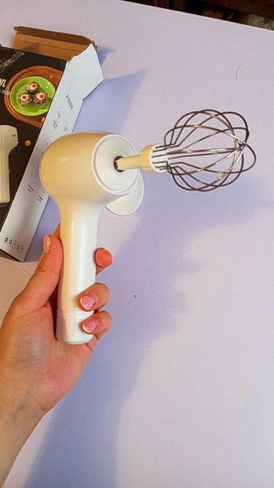 Портативний електричний бездротовий ручний міксер на акумуляторі USB