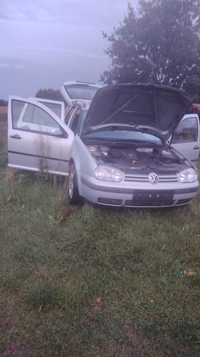 Części do VW golf 4 1.6 benzyna