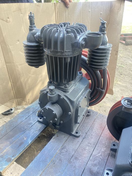 Коспрессор компрессор ГСВ 0.6/12