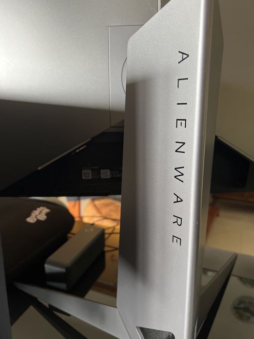 PC GAMING/ i9-9900k / RTX 2070 SUPER FTW3 / ALIENWARE AW2518H