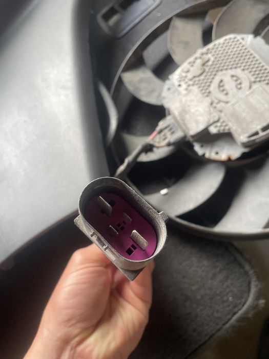 Вентилятор Audi A6 A7 Q5 Q7 реле