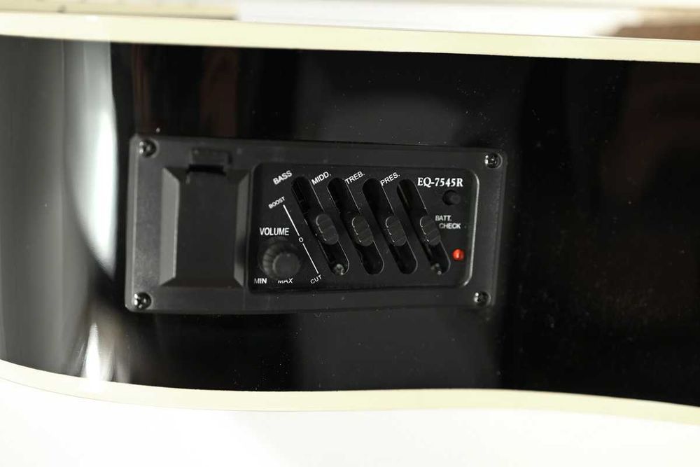 Gitara elektroakustyczna Harleya taniej od ręki w Warszawie