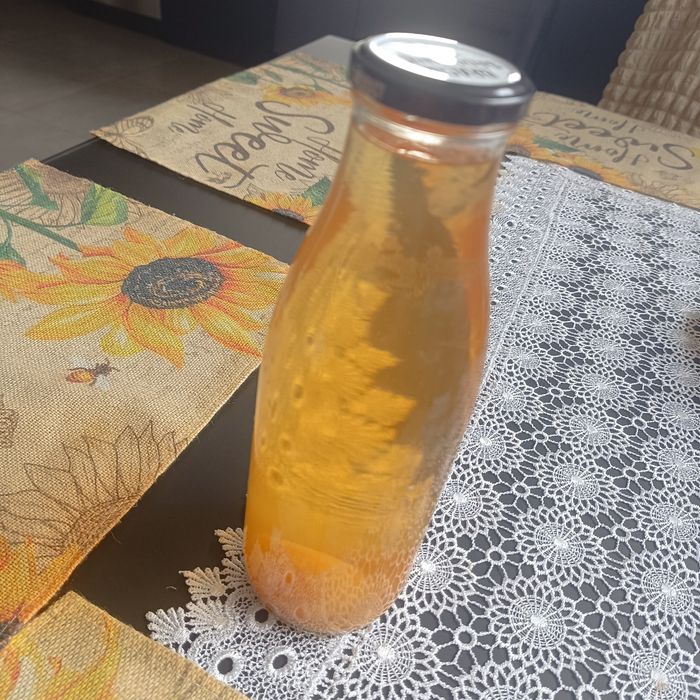 Domowy żywy ocet z białych winogron 750ml – z własnego ogrodu, naturalny