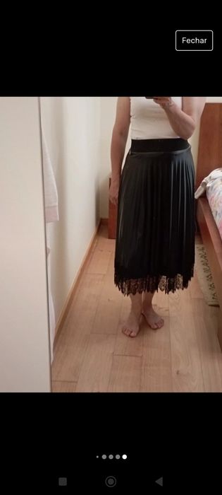 Saia em ecopele e renda