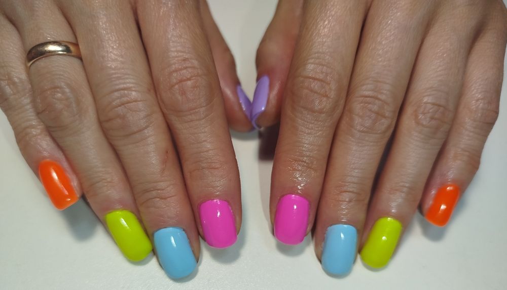 Манікюр/Педикюр з покриттям гель-лаку