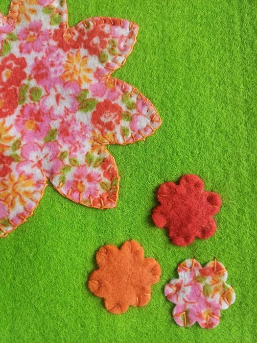 Carteira verde em felteo