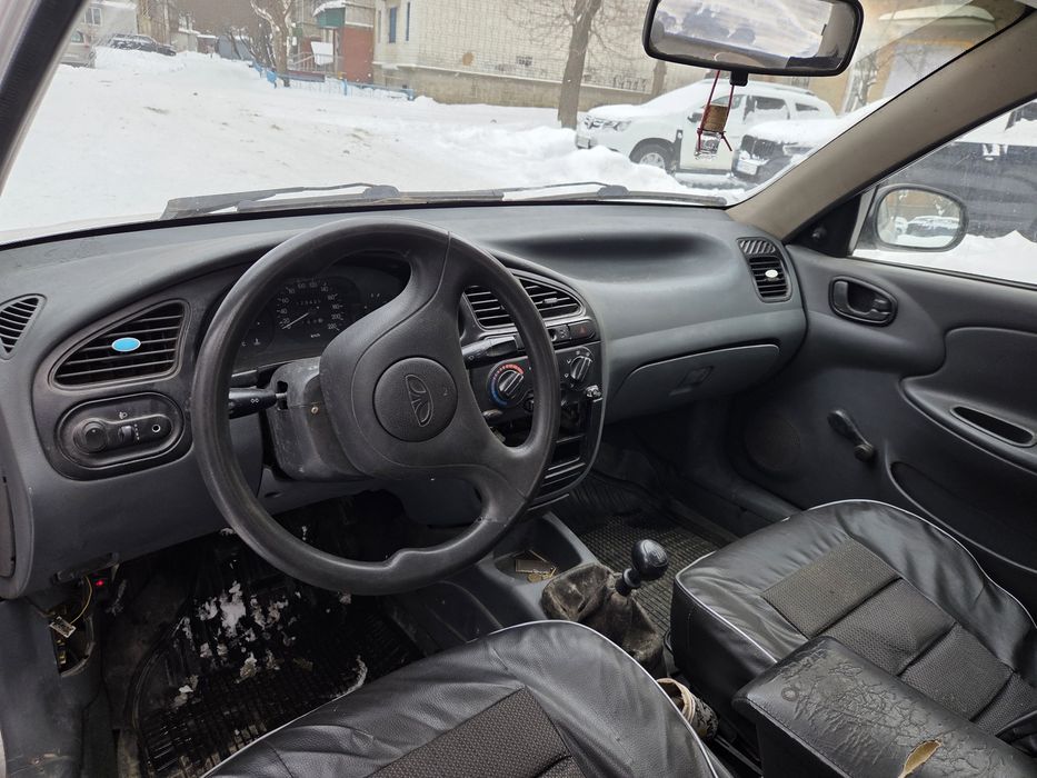 Продам Lanos 1.5 газ бензин 2006 год