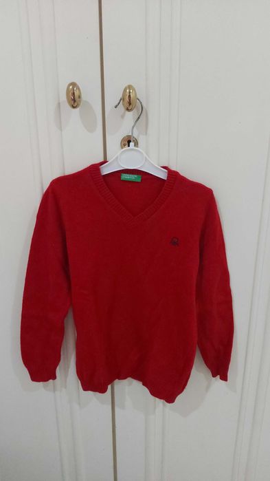 Benetton Red Pullover