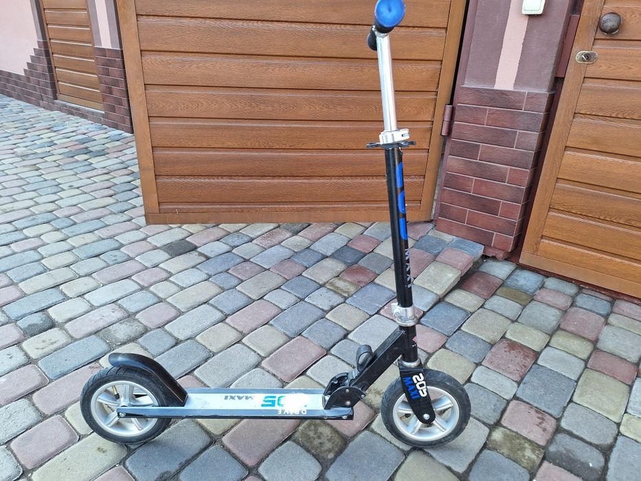 Самокат для підлітка