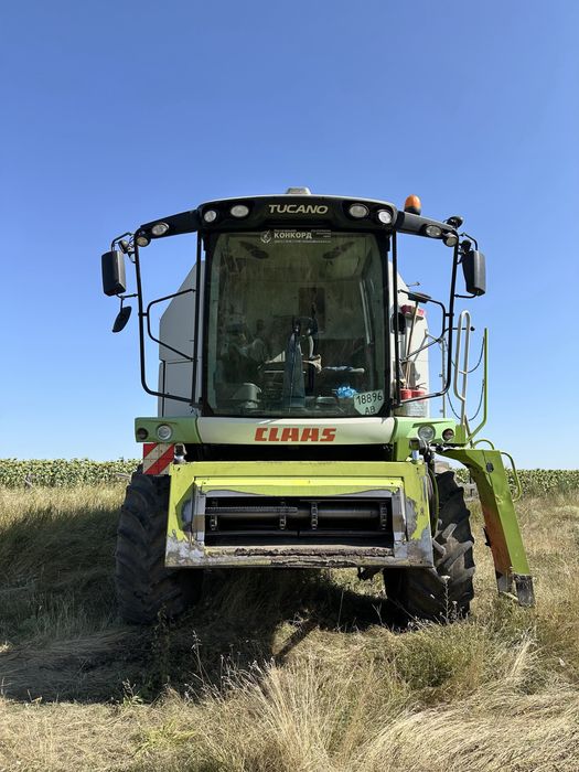 Claas Tucano 470