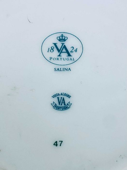 Vista Alegre - Cafeteira e Açucareiro Modelo "Salina" (Impecáveis)