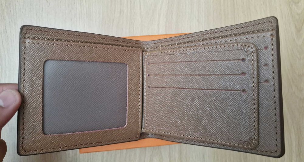 Carteira Louis Vuitton Castanha – Nova, com Logotipos