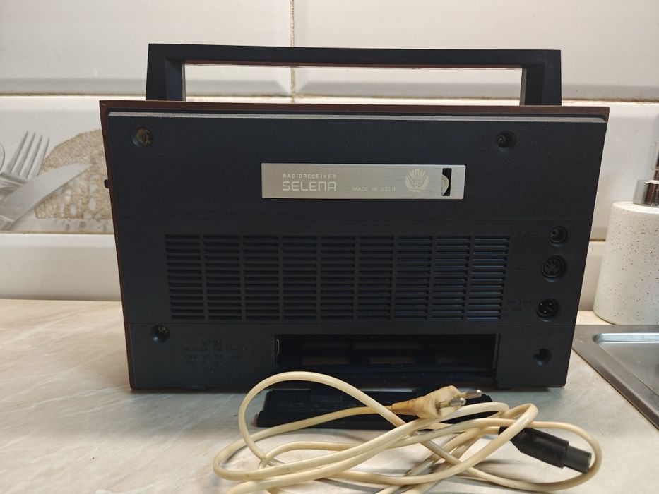 Радиоприёмник селена 215 рабочий оригинал новый