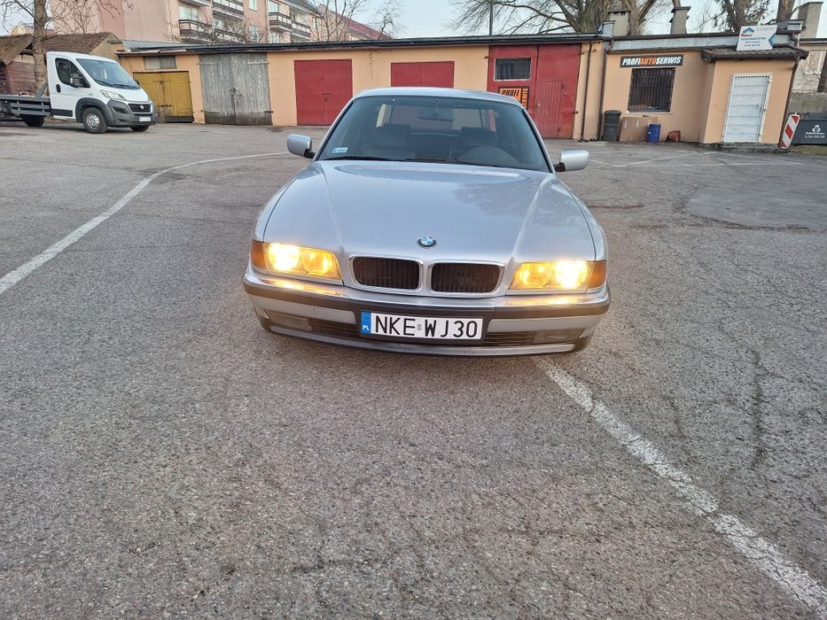 Bmw e38 4.0 v8 bmw bez wkładu finansowego