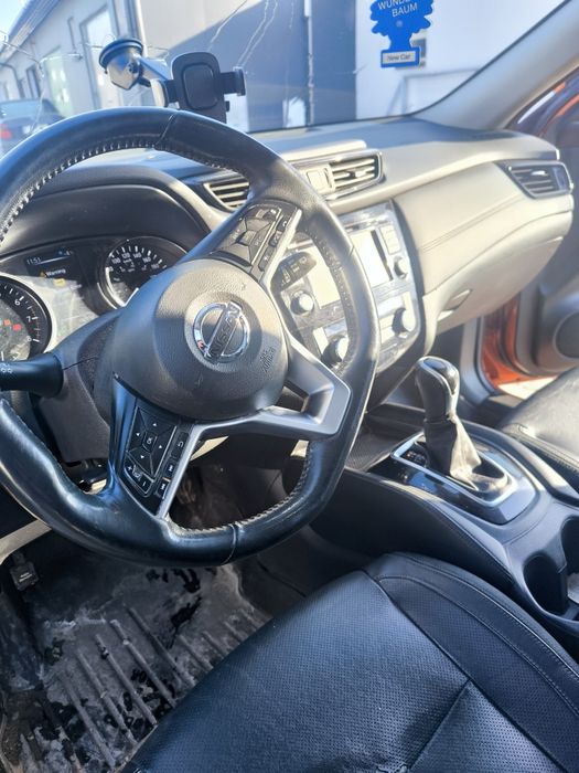 Nissan Rouge SL 2017 rok