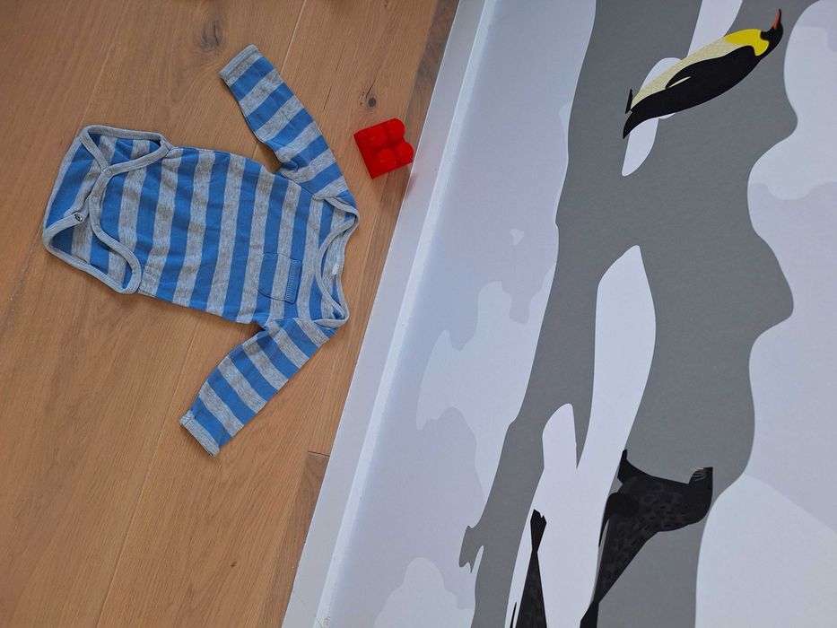 Body w paski z kieszonką dla chłopca; h&m; like new, viralowy niebieski w 2026r.