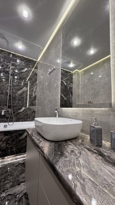Центр. Новобудова. 55 м.кв.