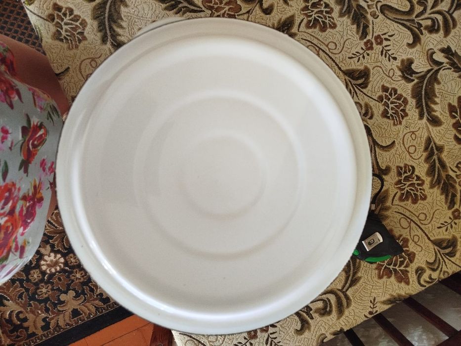 Кастрюля эмалированная 10л