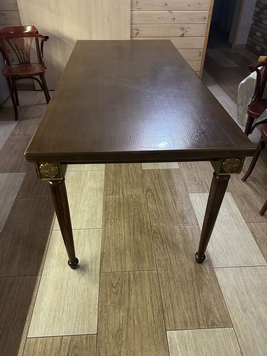 Продам стіл б/у.