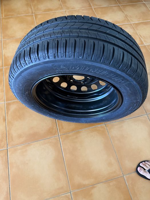 Pneu suplente 5x108 jante 16