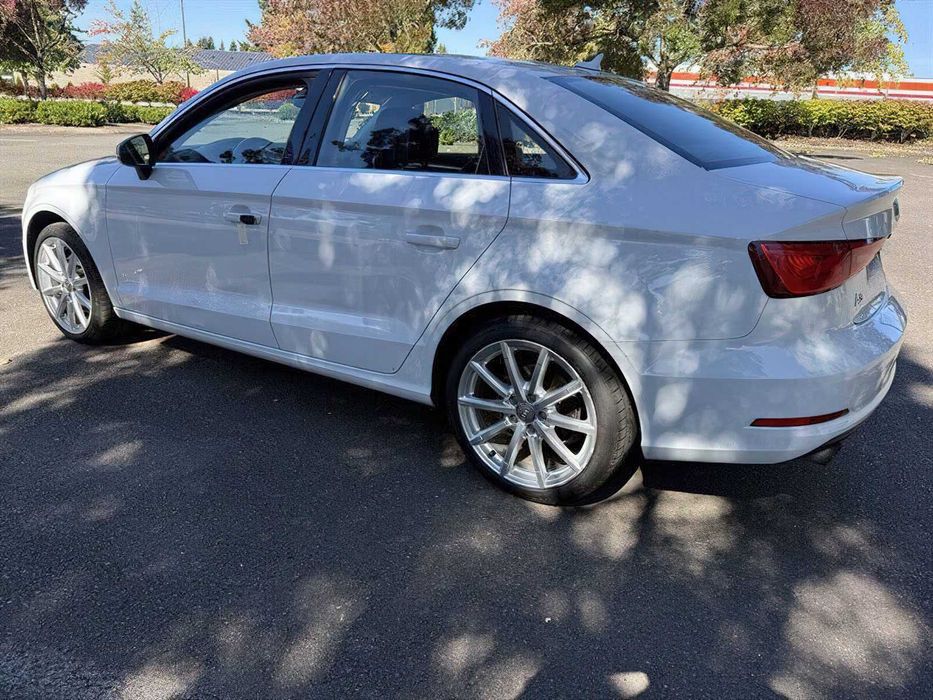 Audi A3 quattro Premium      2015