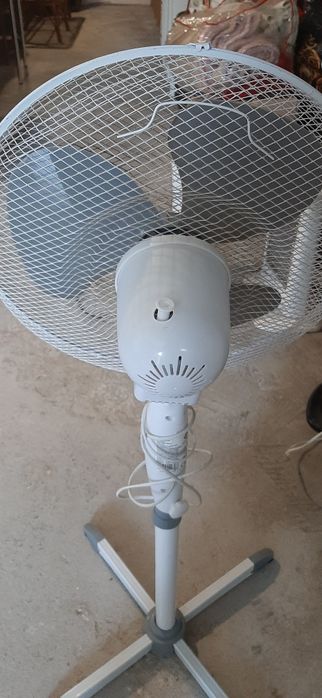 Ventoinha portátil giratória