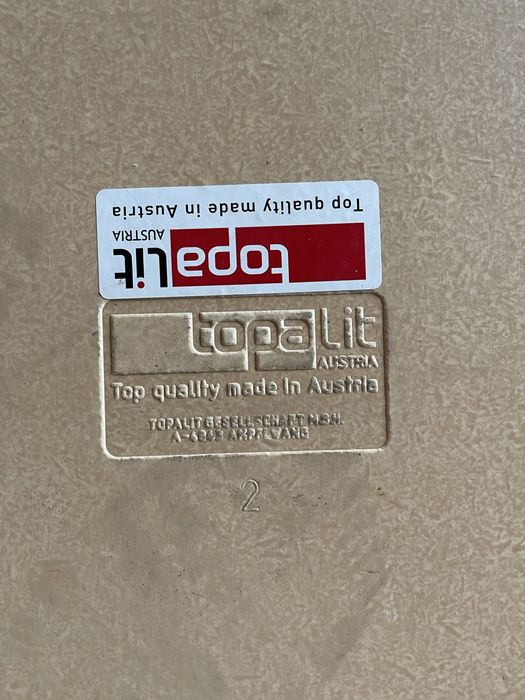 Комплект: стіл Topalit 80×80 +металева основа + 4 стільці MARCO chromу