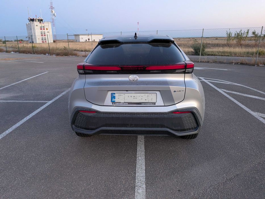 Toyota C-HR 2.0 PlugIn Square Collection