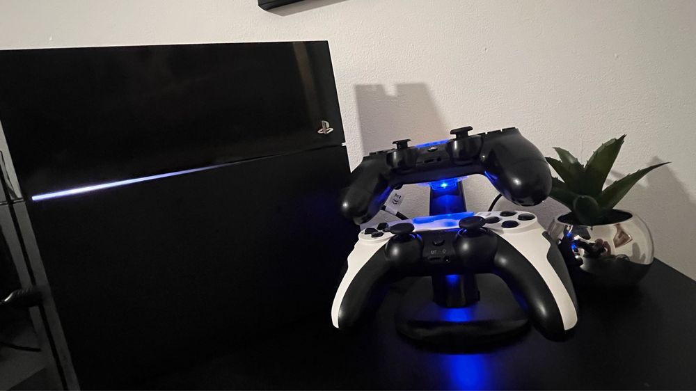 PLAYSTATION 4 A Venda Muito Bem Estimado!