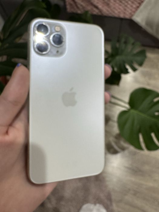 Iphone 11 pro bialy