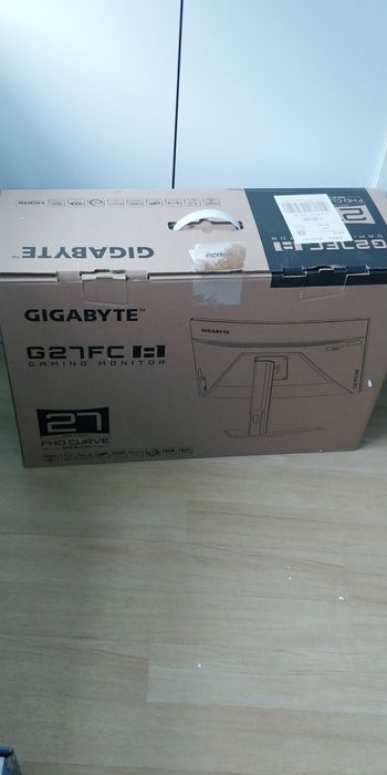 Monitor Gigabyte G27FC