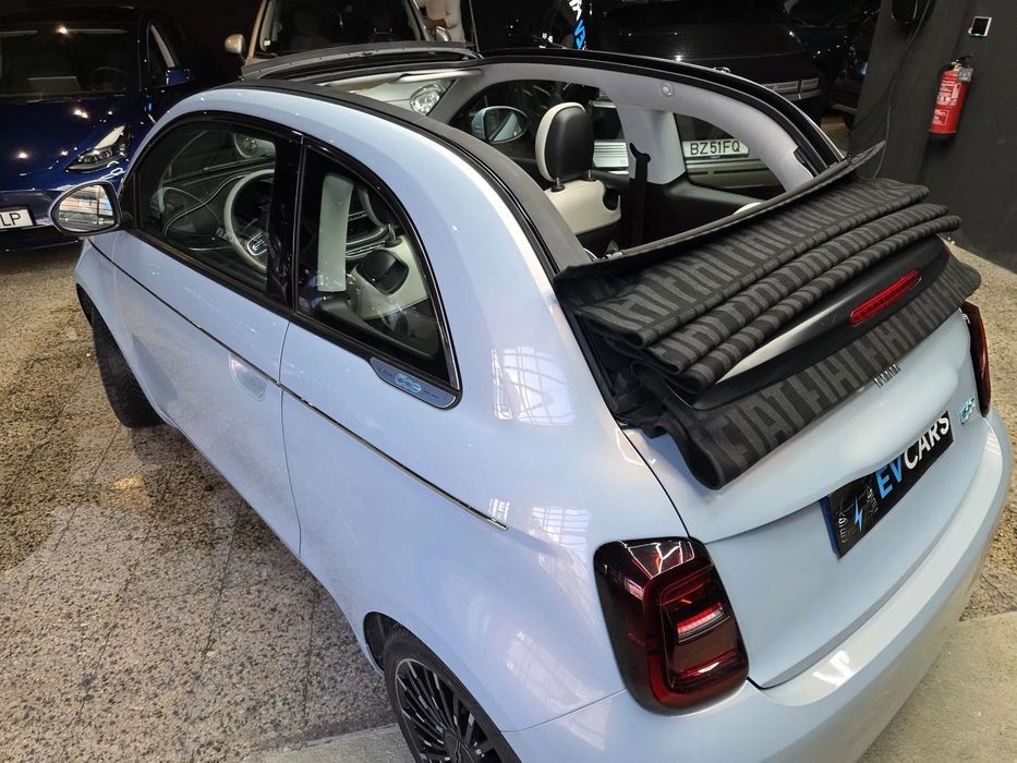 Fiat 500e C La Prima
