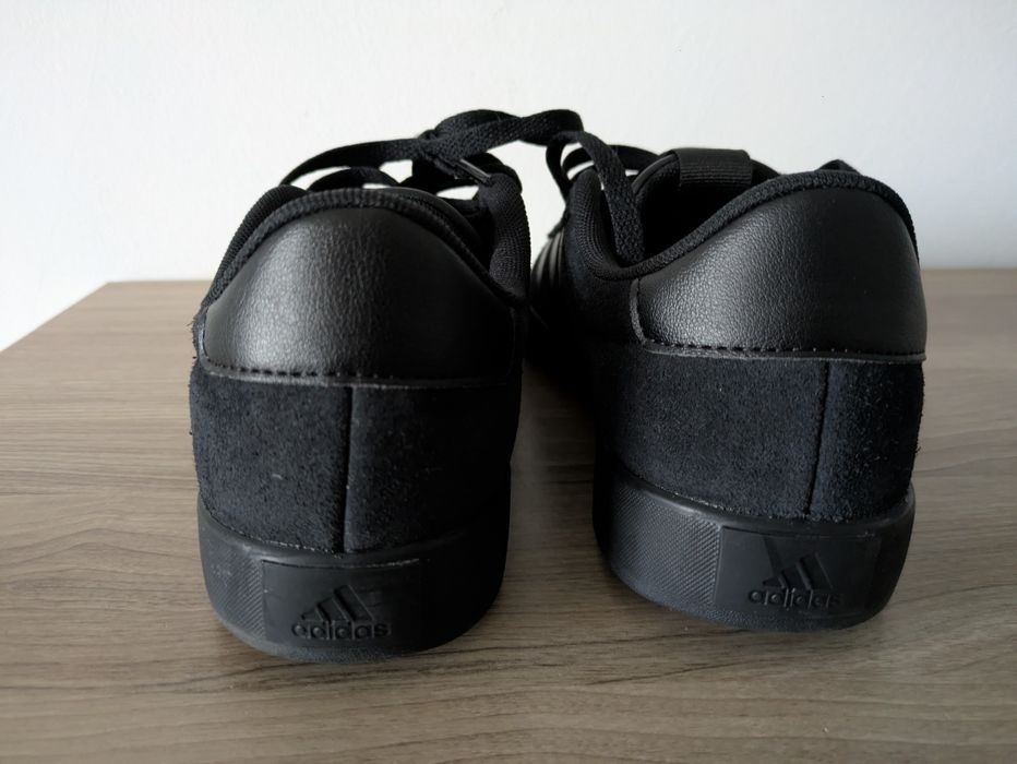 Tênis Adidas Novos