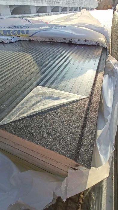 płyta warstwowa ścienna PIR 40mm gat.1 "od ręki" RAL7016 MAT antracyt