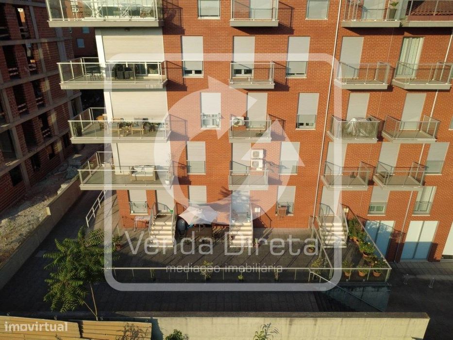 Apartamento T3 com 156 m², Terraço Amplo e Garagem | Santo António ...