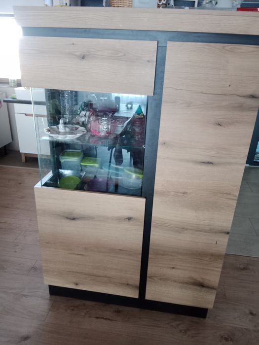 Sprzedam komodę oraz witrynę