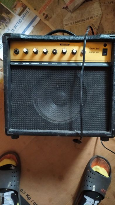 Усилитель для  электрогитары.