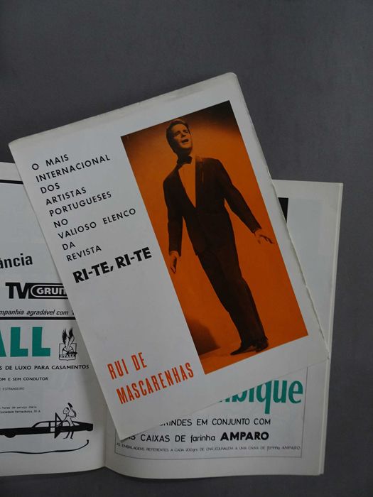 Revista Vasco Morgado apresenta Ri-te Ri-te - assinada - parodiantes