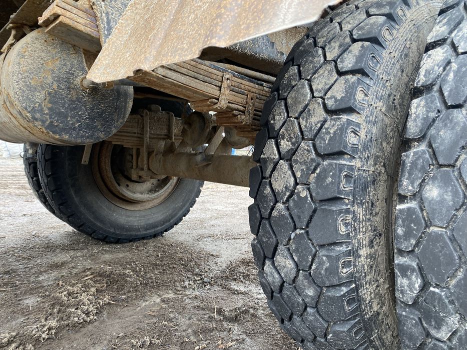 Продам прицеп лісовий урал камаз